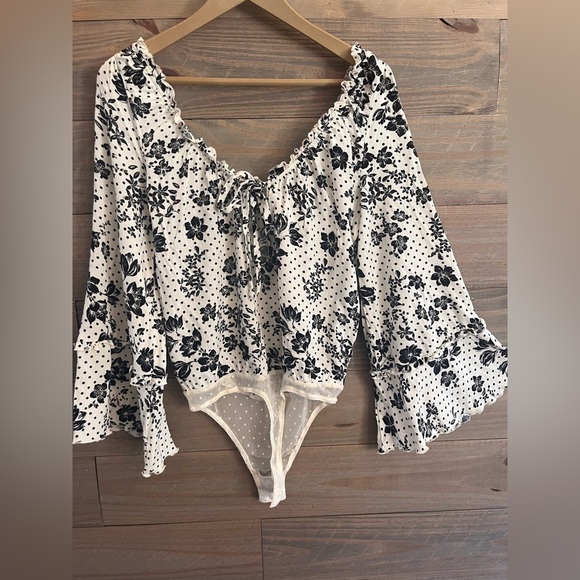 INTIMATELY (FREE PEOPLE) BODYSUIT BOHO PEASANT STYLE - Picture 2 of 8